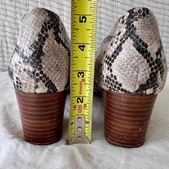 Clarks Womens Beige Snake Print Unstructured Block Heel‎ Pumps Shoes Size 10 - Picture 7 of 11